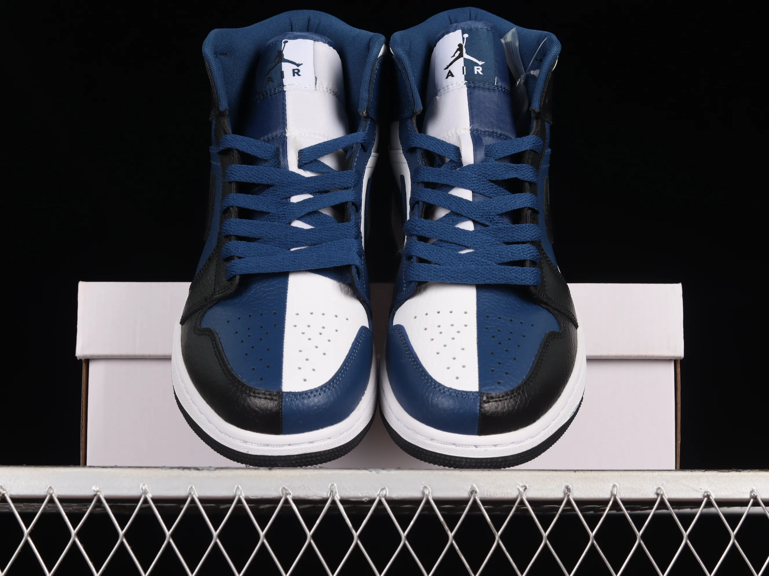 All categories Air Jordan Jordan series basketball shoes Air Jordan 1 Mid Air Jordan 1 Mid "French Blue" AJ1 Joe 1 Yin Yang China basketball shoes DR0501-401